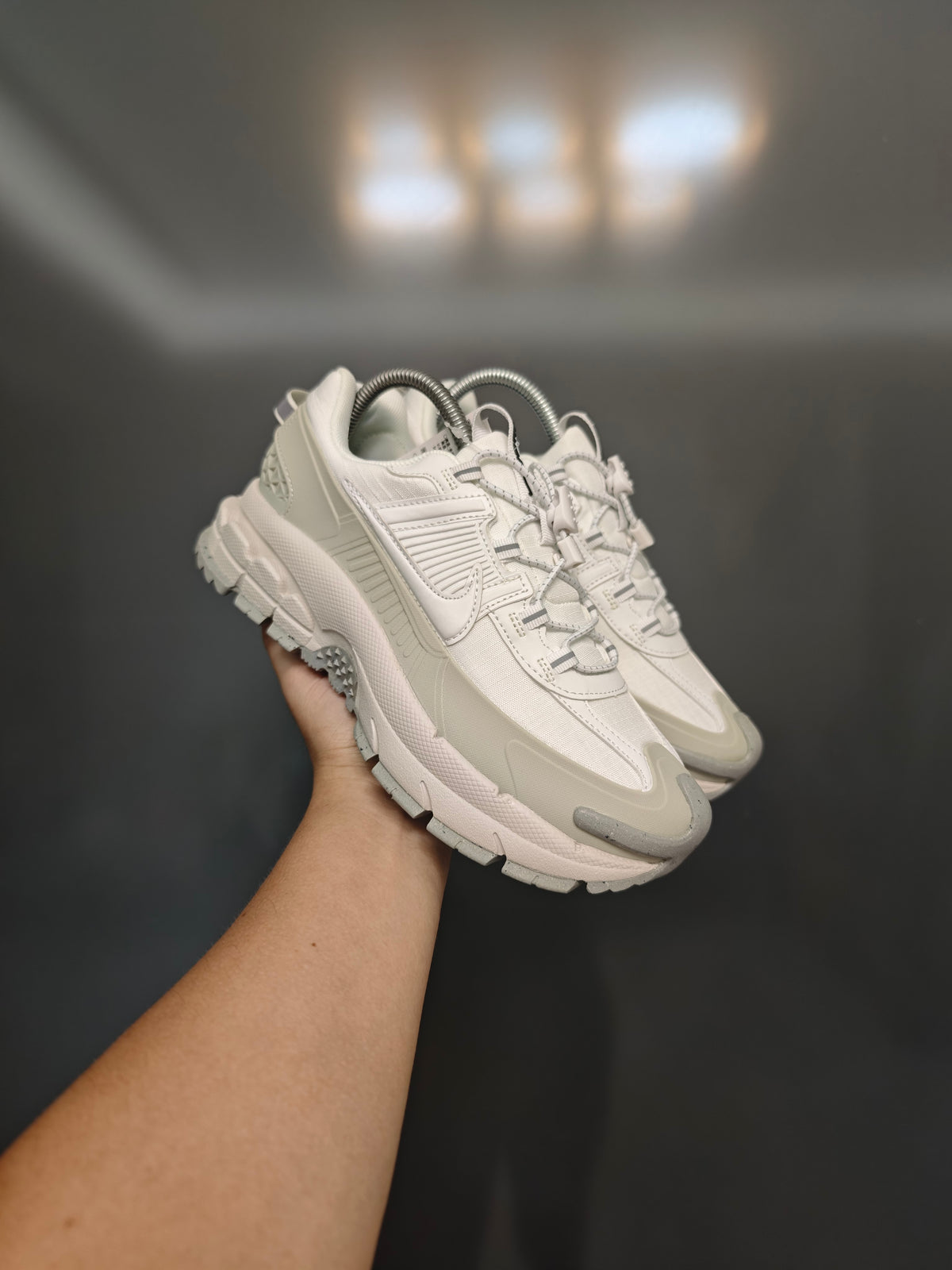 Nike Zoom Vomero Roam "Summit White/Light Bone"
